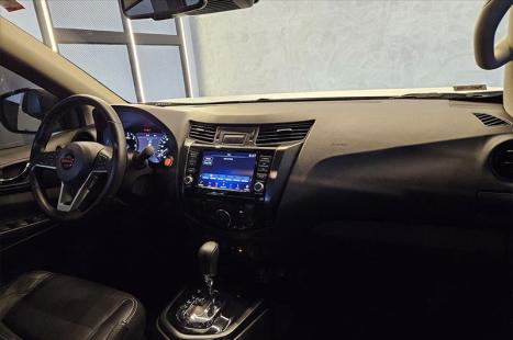NISSAN Frontier 2.3 16V PRO4X CABINE DUPLA 4X4 BI-TURBO DIESEL AUTOM�TICO, Foto 15
