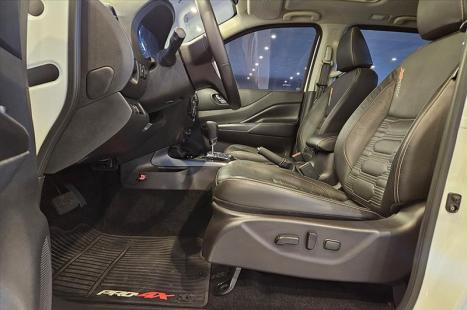 NISSAN Frontier 2.3 16V PRO4X CABINE DUPLA 4X4 BI-TURBO DIESEL AUTOM�TICO, Foto 17