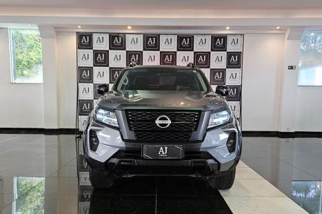 NISSAN Frontier 2.3 ATTACK CABINE DUPLA 4X4 BI-TURBO DIESEL AUTOMÁTICO, Foto 3