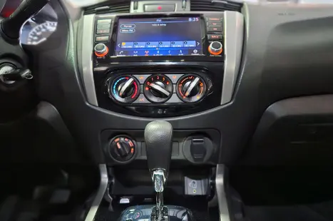 NISSAN Frontier 2.3 ATTACK CABINE DUPLA 4X4 BI-TURBO DIESEL AUTOMÁTICO, Foto 9