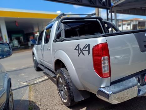 NISSAN Frontier 2.5 4X4 LE CABINE DUPLA TURBO DIESEL AUTOMTICO, Foto 4