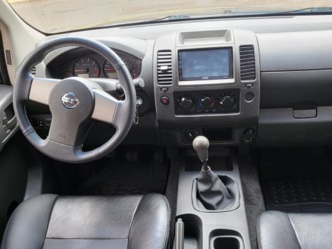 NISSAN Frontier 2.5 SE 4X4 TURBO DIESEL CABINE DUPLA, Foto 8