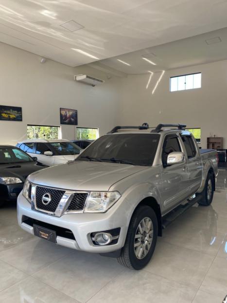 NISSAN Frontier 2.5 SL 4X4 TURBO DIESEL CABINE DUPLA AUTOM�TICO, Foto 2