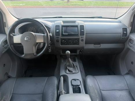 NISSAN Frontier 2.5 S 4X4 TURBO DIESEL CABINE DUPLA, Foto 4