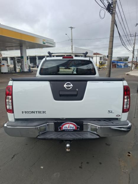 NISSAN Frontier 2.5 SL 4X4 TURBO DIESEL CABINE DUPLA AUTOMÁTICO, Foto 5