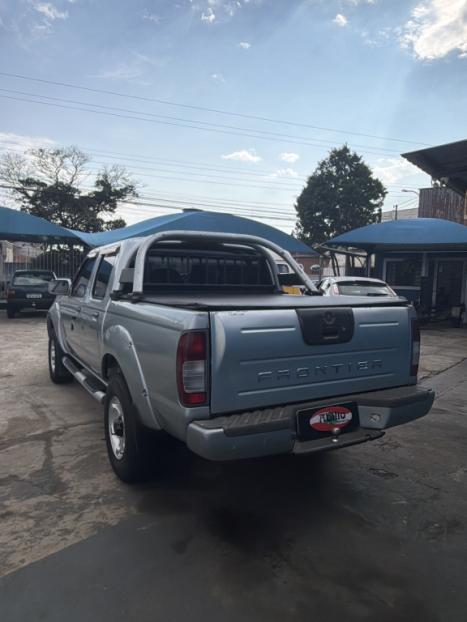 NISSAN Frontier 2.8 XE TURBO DIESEL CABINE DUPLA, Foto 3