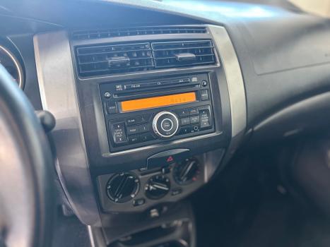 NISSAN Grand Livina 1.8 16V 4P FLEX S, Foto 10