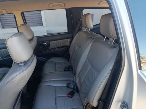 NISSAN Grand Livina 1.8 16V 4P SL FLEX, Foto 4