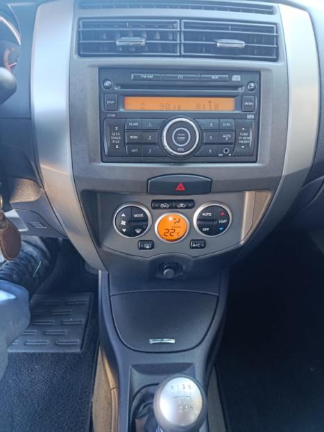 NISSAN Grand Livina 1.8 16V 4P SL FLEX, Foto 6
