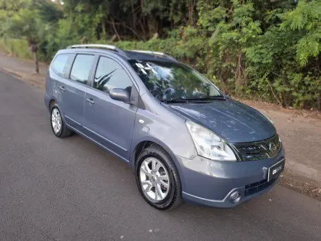 NISSAN Grand Livina 1.8 16V 4P FLEX S, Foto 2