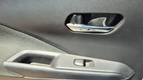 NISSAN Kicks 1.6 16V 4P FLEXSTART S, Foto 8