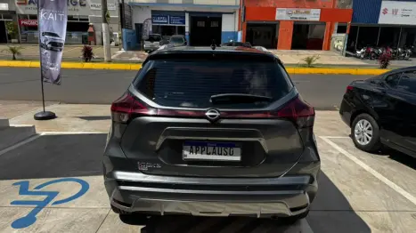 NISSAN Kicks 1.6 16V 4P FLEXSTART ADVANCE PLUS XTRONIC AUTOM�TICO CVT, Foto 4