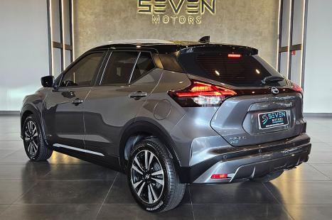 NISSAN Kicks 1.6 16V 4P FLEXSTART EXCLUSIVE XTRONIC AUTOM�TICO CVT, Foto 3