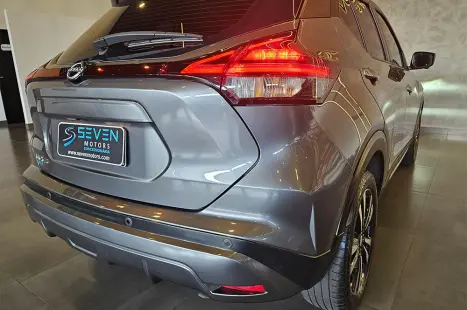 NISSAN Kicks 1.6 16V 4P FLEXSTART EXCLUSIVE XTRONIC AUTOM�TICO CVT, Foto 9