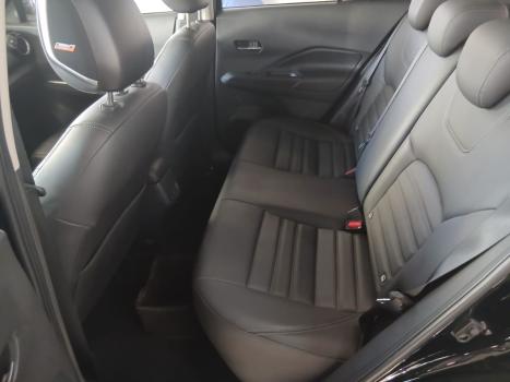NISSAN Kicks 1.6 16V 4P FLEXSTART EXCLUSIVE XTRONIC AUTOM�TICO CVT, Foto 6