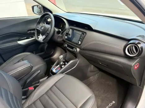 NISSAN Kicks 1.6 16V 4P FLEXSTART EXCLUSIVE XTRONIC AUTOM�TICO CVT, Foto 10