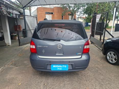 NISSAN Livina 1.8 16V 4P FLEX, Foto 3