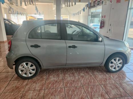 NISSAN March 1.0 16V 4P S FLEX, Foto 4
