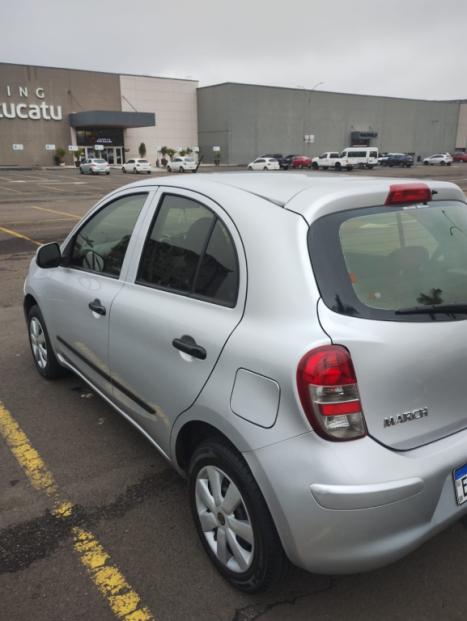 NISSAN March 1.0 16V 4P S FLEX, Foto 12