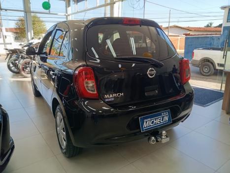 NISSAN March 1.0 16V 4P S FLEX, Foto 4