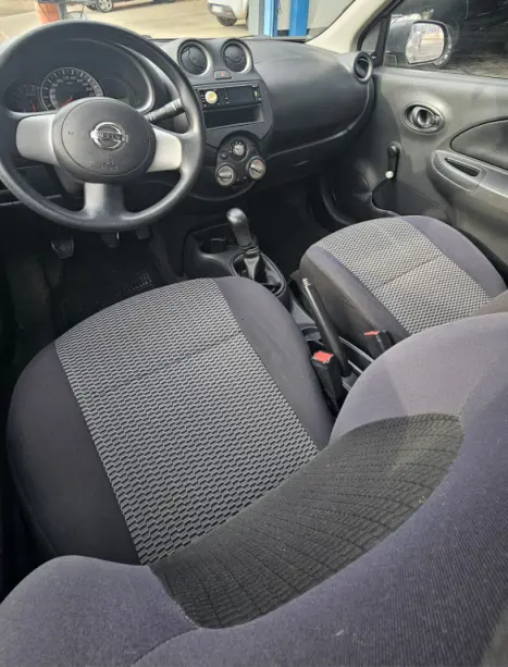 NISSAN March 1.0 16V 4P FLEX, Foto 8