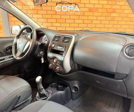 NISSAN March 1.0 16V 4P S FLEX, Foto 9