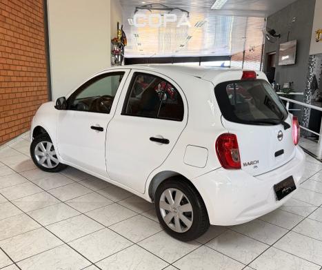 NISSAN March 1.0 16V 4P S FLEX, Foto 13