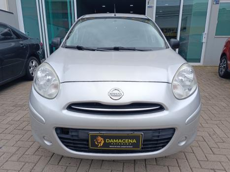 NISSAN March 1.0 16V 4P FLEX, Foto 2