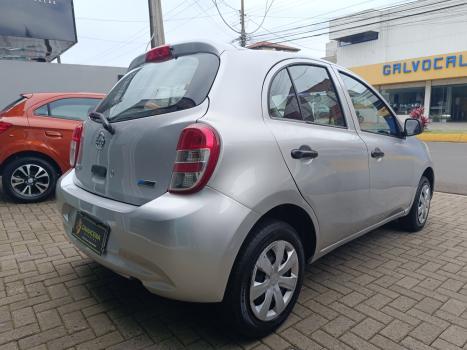 NISSAN March 1.0 16V 4P FLEX, Foto 4
