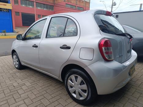 NISSAN March 1.0 16V 4P FLEX, Foto 6