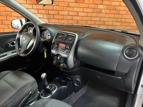 NISSAN March 1.6 16V 4P SV FLEX, Foto 2