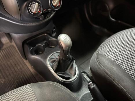 NISSAN March 1.6 16V 4P SV FLEX, Foto 17