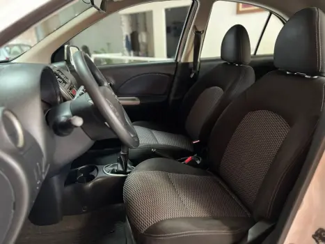 NISSAN March 1.6 16V 4P SV FLEX, Foto 8