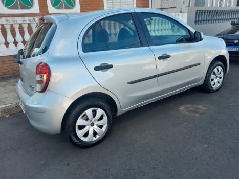 NISSAN March 1.6 16V 4P S RIO FLEX, Foto 3