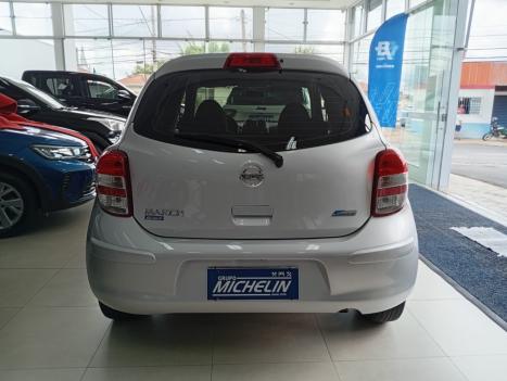 NISSAN March 1.6 16V 4P SV FLEX, Foto 4