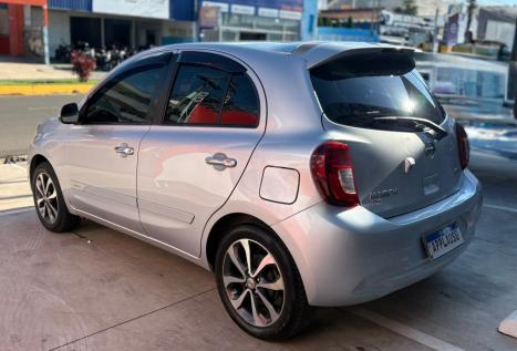 NISSAN March 1.6 16V 4P SL FLEX, Foto 2