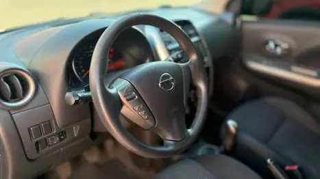 NISSAN March 1.6 16V 4P SL FLEX, Foto 16