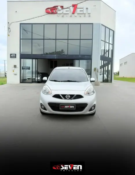 NISSAN March 1.6 16V 4P SV FLEX, Foto 2