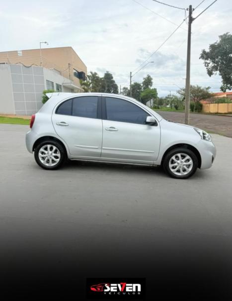 NISSAN March 1.6 16V 4P SV FLEX, Foto 3