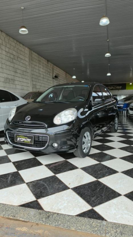NISSAN March 1.6 16V 4P S FLEX, Foto 2