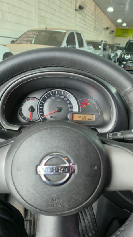 NISSAN March 1.6 16V 4P S FLEX, Foto 12
