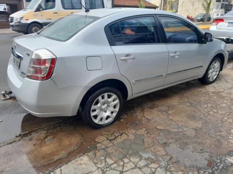 NISSAN Sentra 2.0 16V 4P, Foto 3