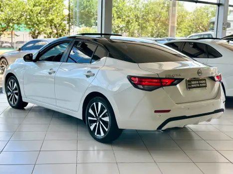 NISSAN Sentra 2.0 16V 4P EXCLUSIVE AUTOM�TICO, Foto 4