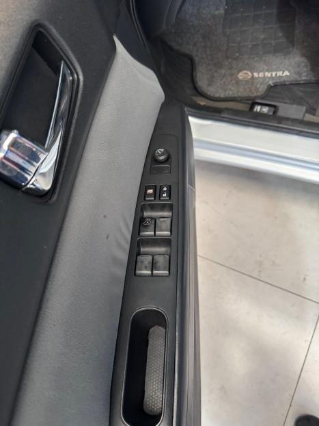 NISSAN Sentra 2.0 16V 4P S AUTOM�TICO CVT, Foto 7