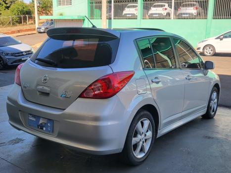 NISSAN Tiida Hatch 1.8 16V 4P SL FLEX AUTOMÁTICO, Foto 3 NISSAN Tiida Hatch 1.8 16V 4P SL FLEX AUTOMÁTICO, Foto 3