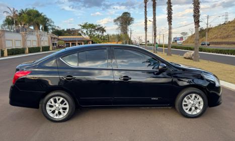 NISSAN Versa Sedan 1.6 16V 4P SV FLEX XTRONIC AUTOMTICO CVT, Foto 4