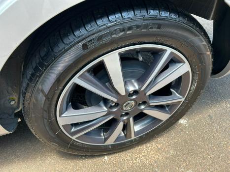 NISSAN Versa Sedan 1.6 16V 4P SL FLEX XTRONIC AUTOMTICO CVT, Foto 8