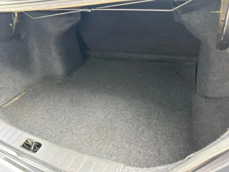 NISSAN Versa Sedan 1.6 16V 4P UNIQUE FLEX XTRONIC AUTOM�TICO CVT, Foto 20