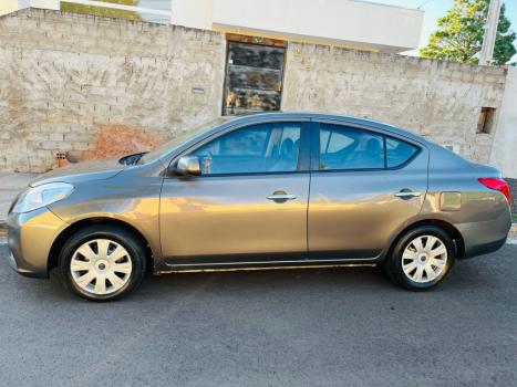 NISSAN Versa Sedan 1.6 16V 4P FLEX SV, Foto 6