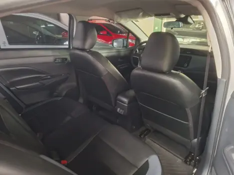 NISSAN Versa Sedan 1.6 16V 4P FLEX EXCLUSIVE XTRONIC AUTOM�TICO CVT, Foto 7